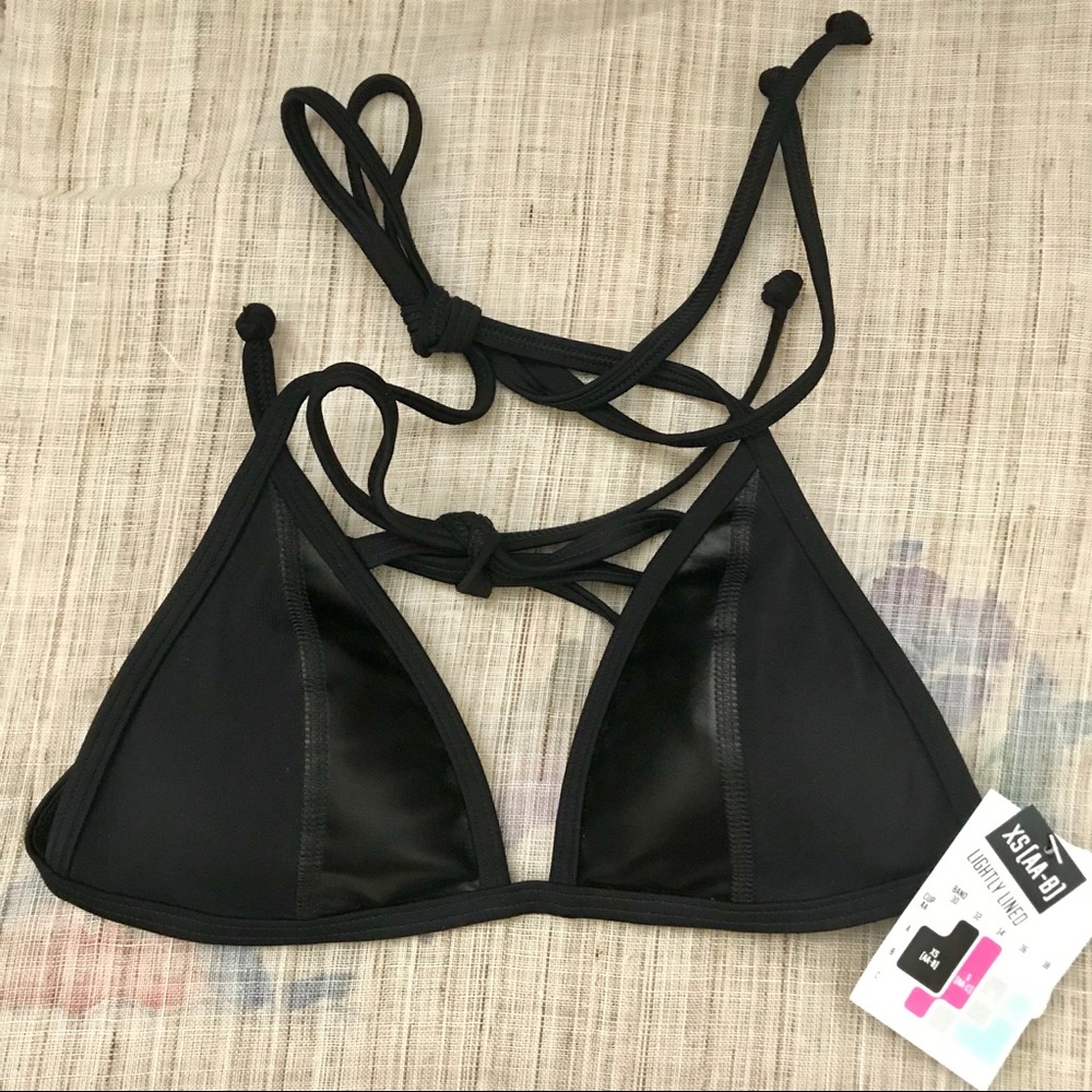 NWT⭐️ VS Pink Triangle Bikini Top